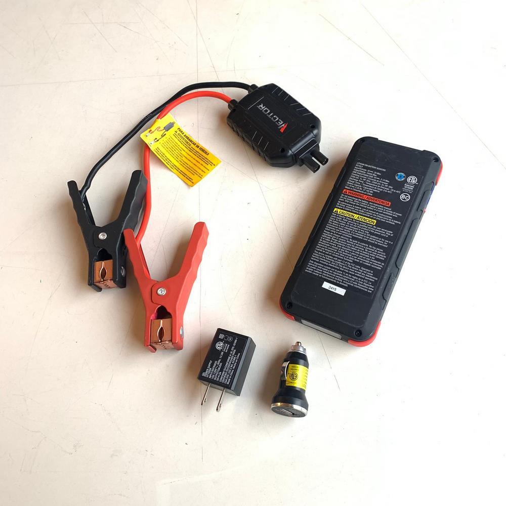 1600 Peak Amp Automotive Lithium Jump Starter, Portable Power - 15W USB-A & USB-C (SS16LV) 1600 Peak Amp Automotive Lithium Jump Starter, Portable Power - 15W USB-A & USB-C (SS16LV)
